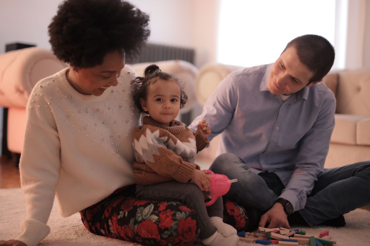 Merci + famille pour faire garder ses enfants en bénéficiant des aides de l’Etat…